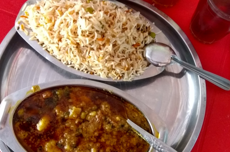 Makanan sehari-hari selama di India